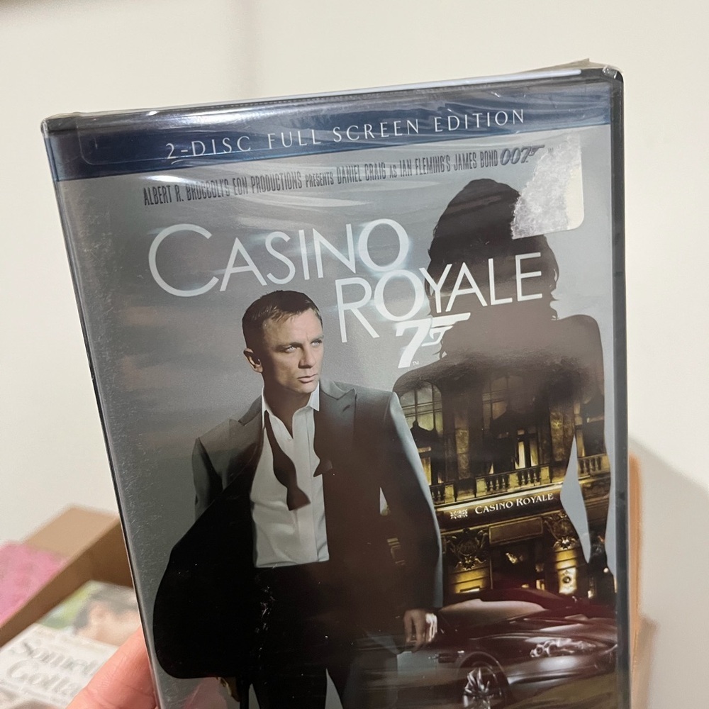 Casino Royale 2-Disc DVD